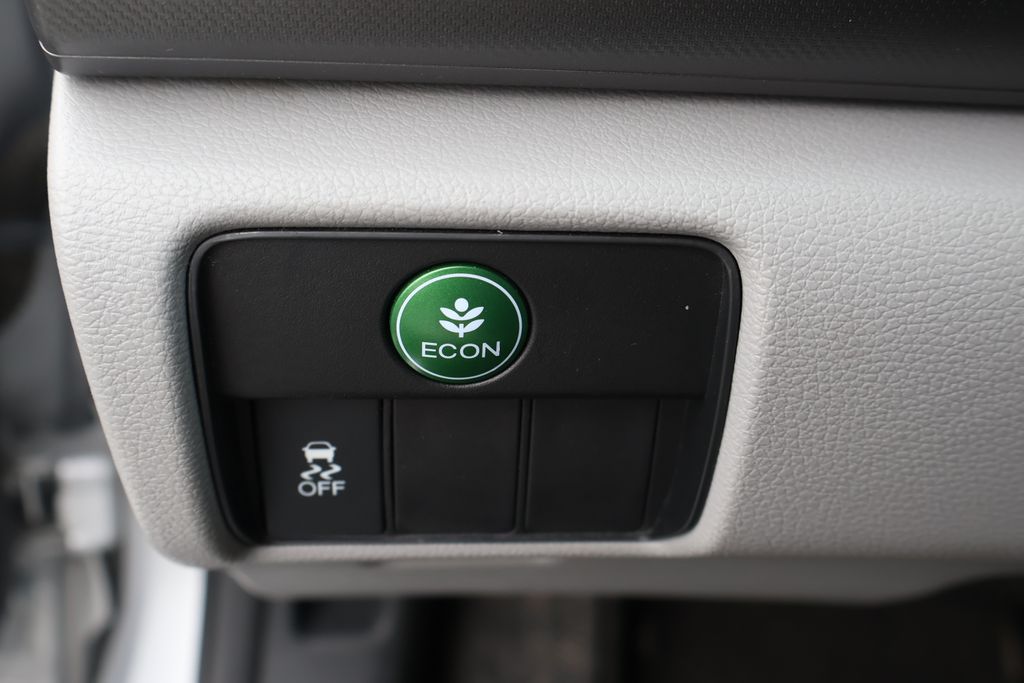 Thumbnail: 2013 Honda Accord - 12