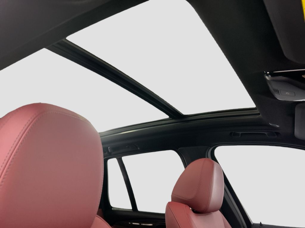 Thumbnail: 2022 BMW X3 - 17