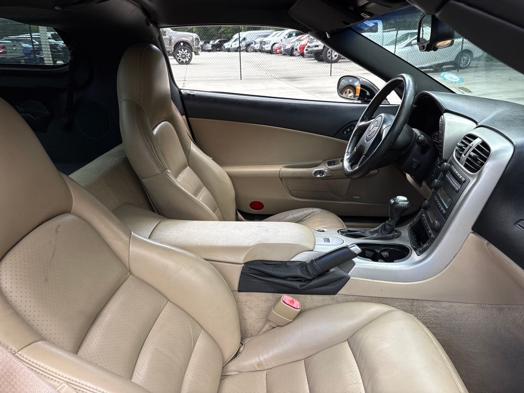 Used 2005 Black Chevrolet Base image 28