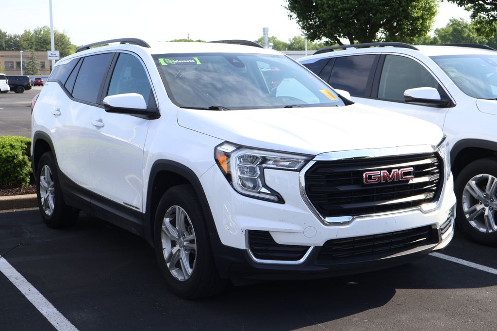 2023 GMC Terrain SLE 3