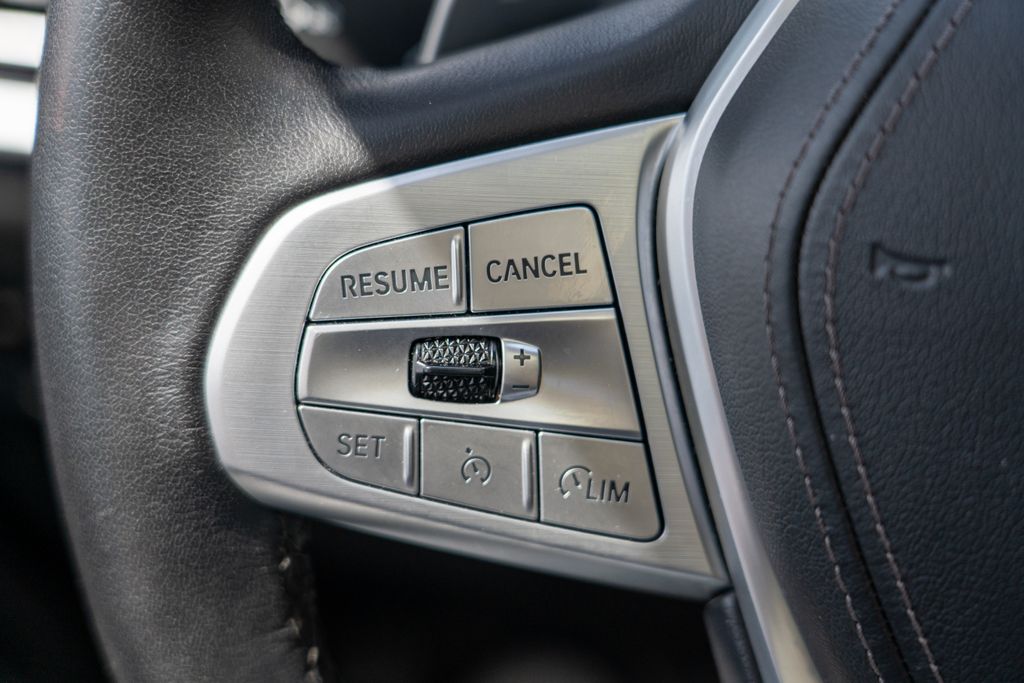 2022 BMW X7 xDrive40i photo