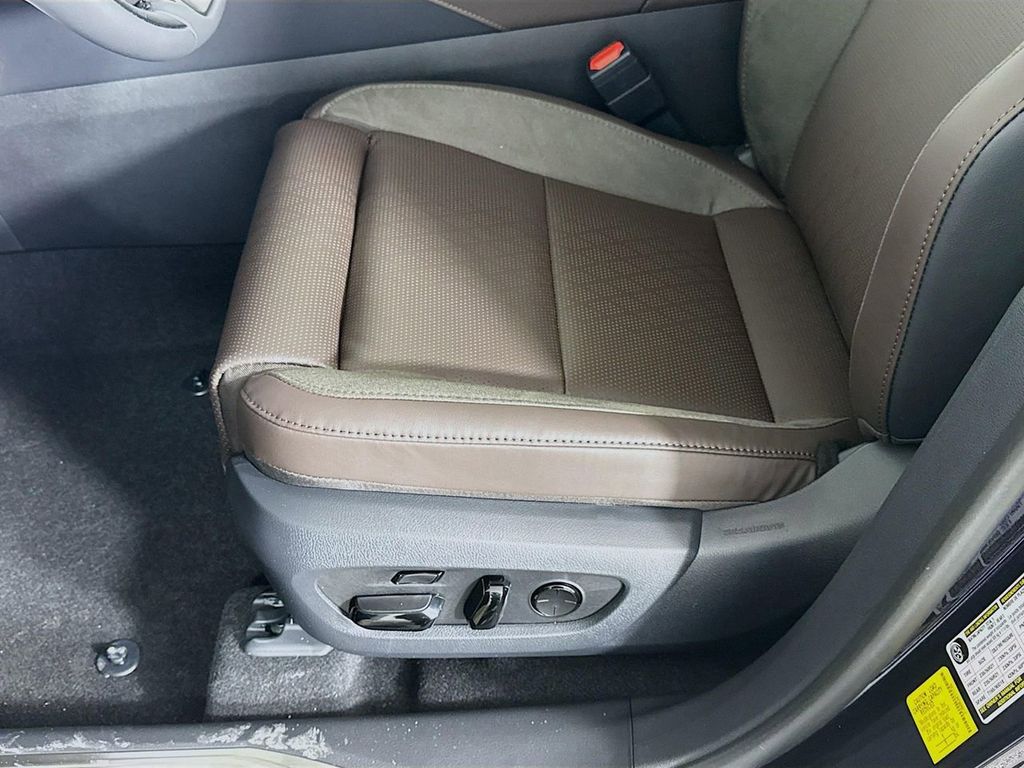 Thumbnail: 2026 Lexus RX - 21