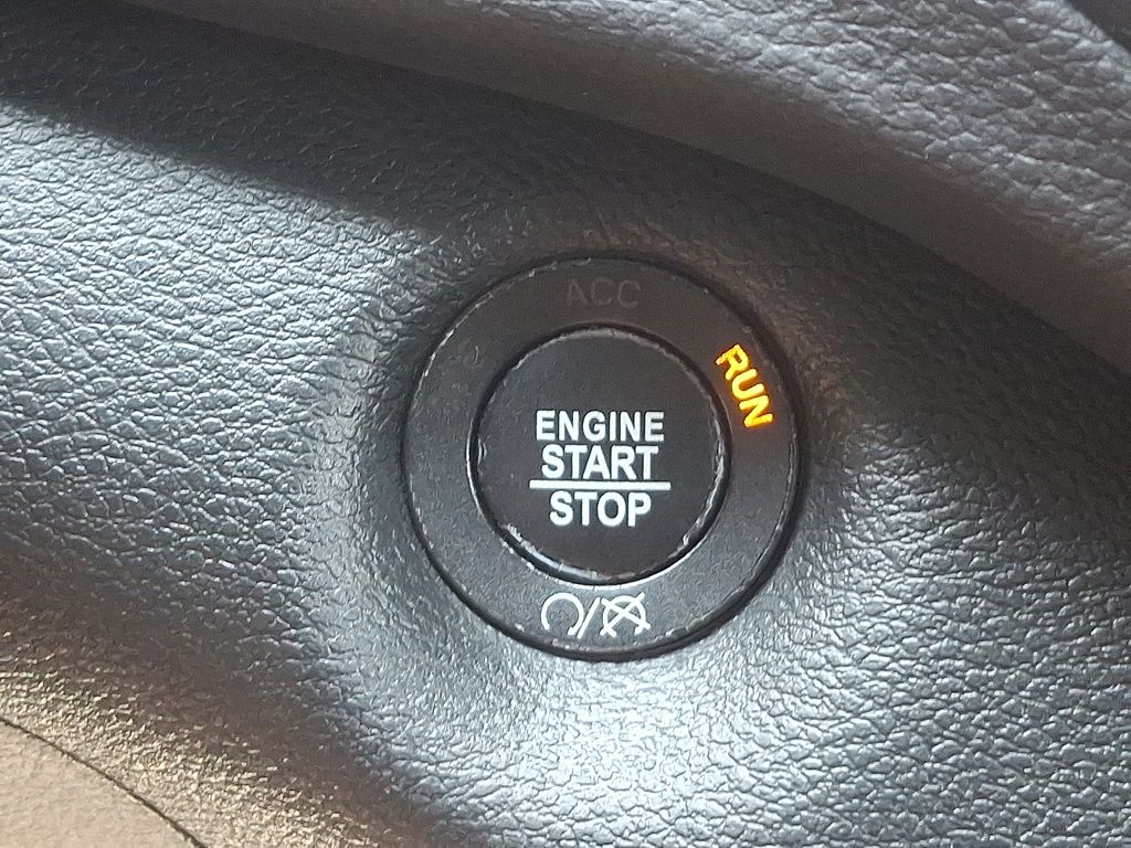 2019 Jeep Cherokee Latitude 24