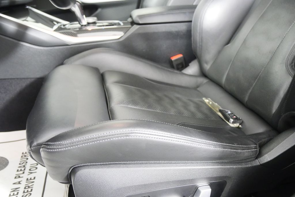 Thumbnail: 2023 BMW M3 - 13