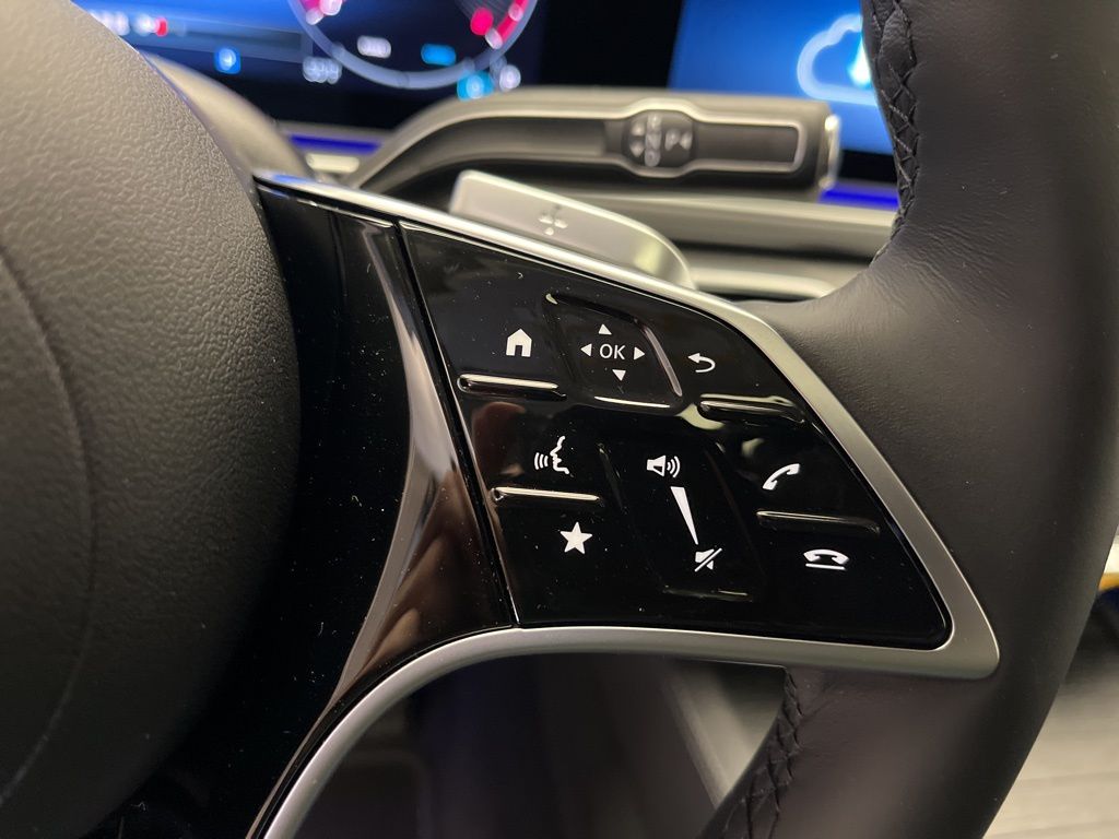 Thumbnail: 2026 Mercedes-Benz GLE - 16