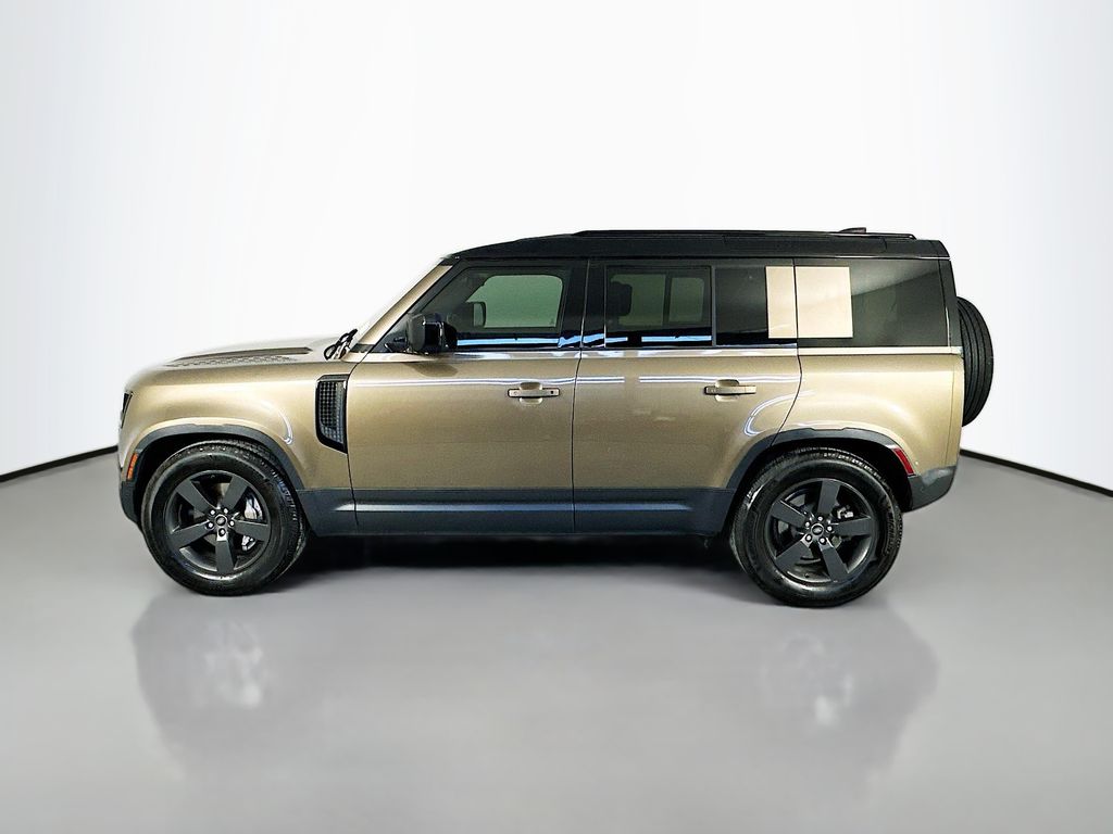 Land RoverDefender 1104