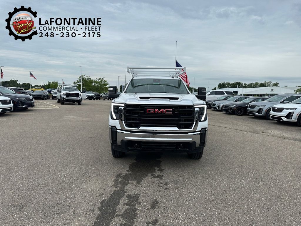 2024 GMC Sierra 2500HD Pro 44