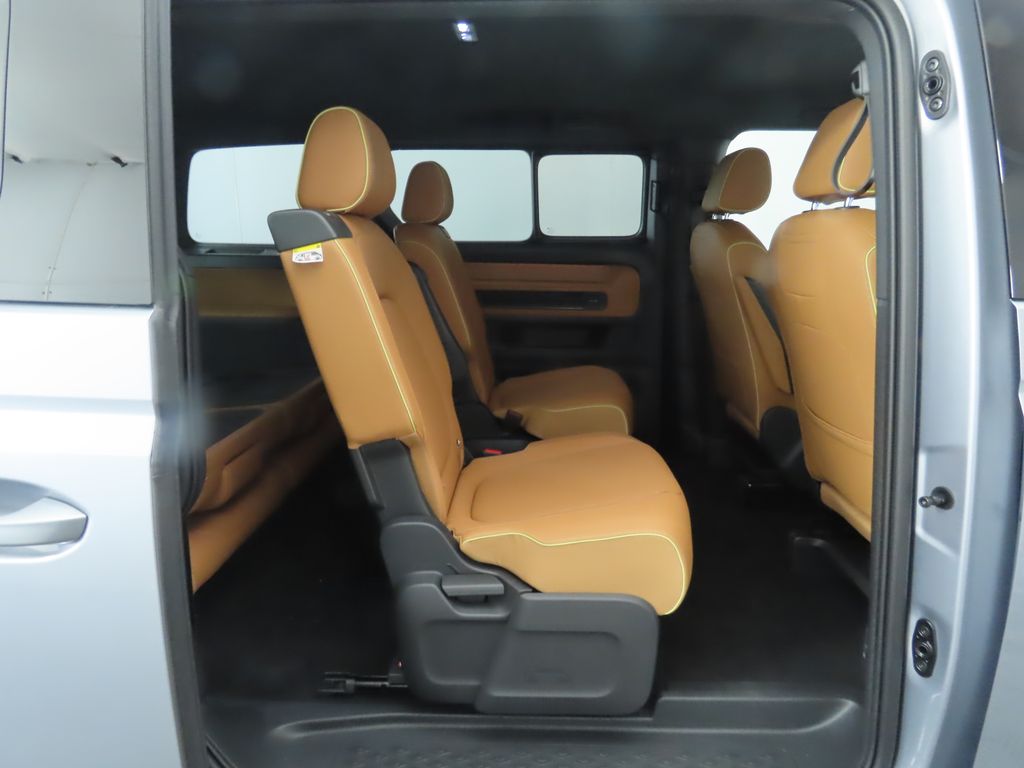 Thumbnail: 2025 Volkswagen ID.Buzz - 19