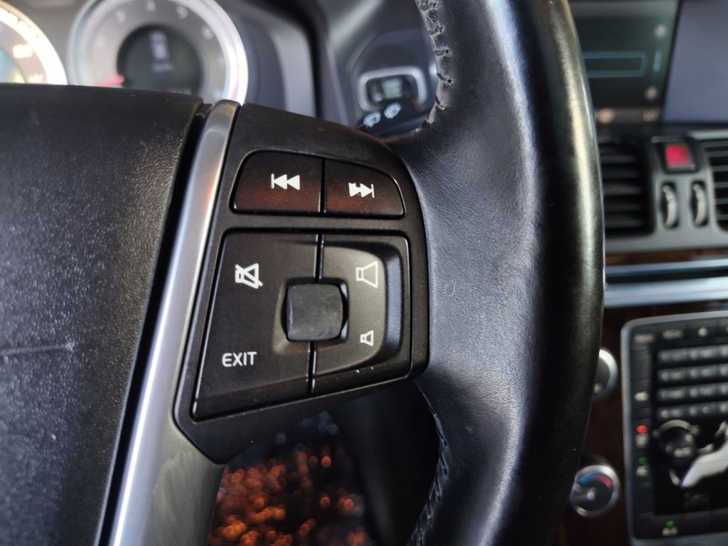 Used Car 2012 Volvo Xc60  3.2 Premier For Sale Under $10,000 In Austin, Texas