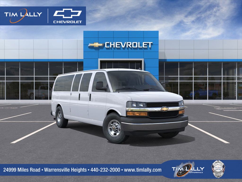 Summit White 2025 Chevrolet Express 3500 LS Extended RWD Van Rear-Wheel Drive Automatic