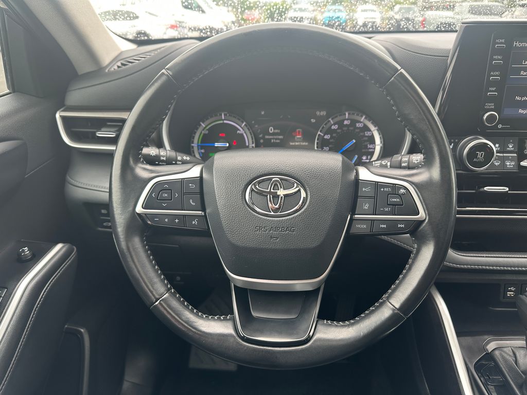 2022 Toyota Highlander Hybrid XLE