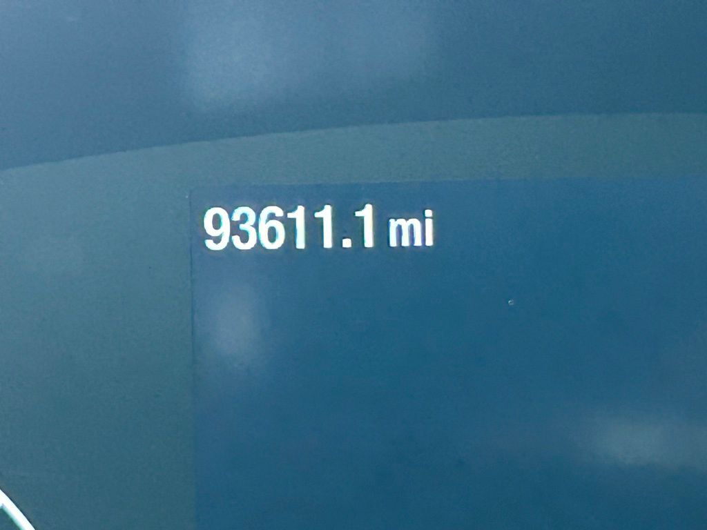 Used 2024 Oxford White Ford XLT image 24