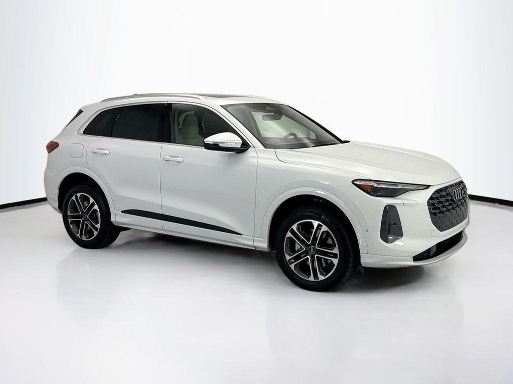 Thumbnail: 2025 Audi Q5 - 3