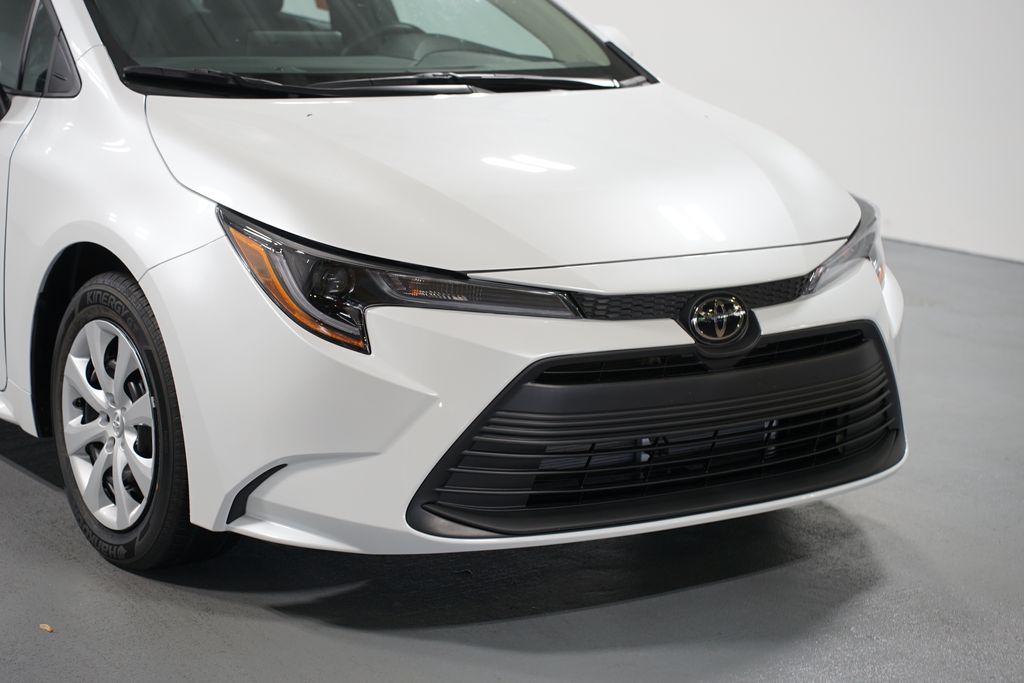 Thumbnail: 2025 Toyota Corolla - 4