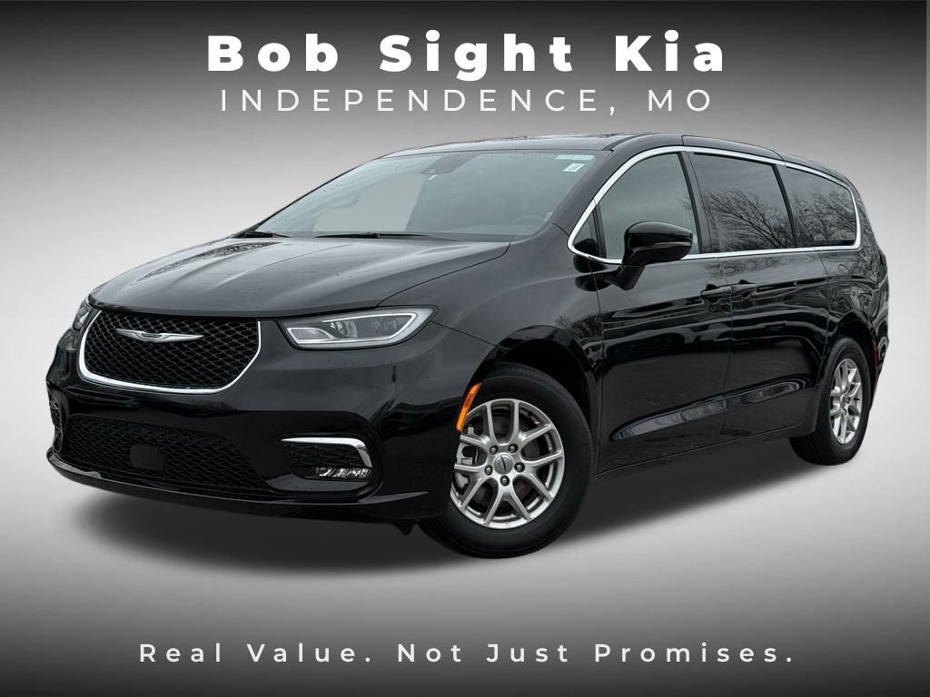 2025 Chrysler Pacifica Select FWD