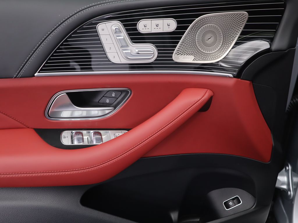 2025 Mercedes-Benz GLS 63 AMG 26