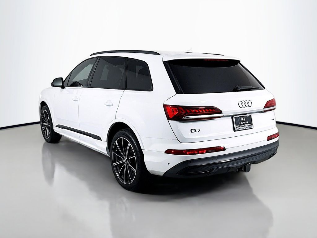 Thumbnail: 2020 Audi Q7 - 7