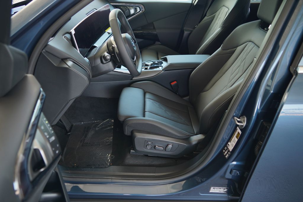 Thumbnail: 2026 BMW X3 - 10