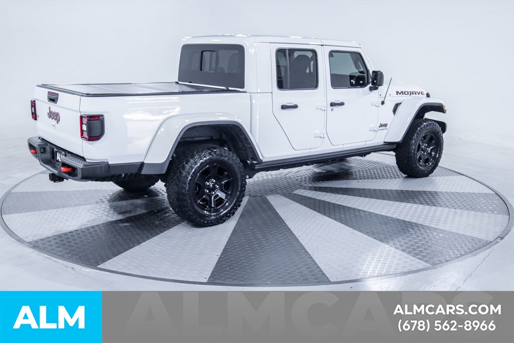 Used 2020 White Jeep Mojave image 10