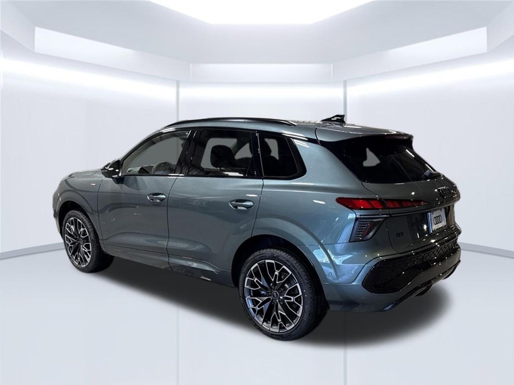 Thumbnail: 2026 Audi Q3 - 3