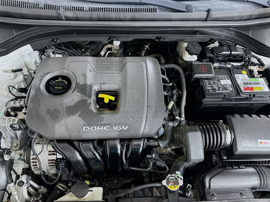 Thumbnail: 2018 Hyundai Elantra - 28