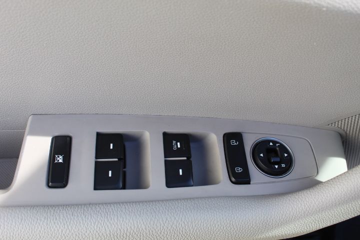 Used Car 2018 Hyundai Sonata  Se For Sale Under $15,000 In Georgetown, Texas