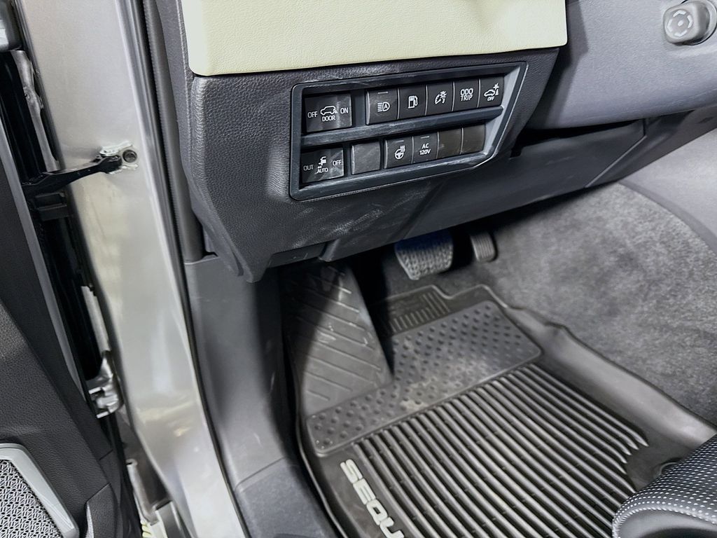 Thumbnail: 2024 Toyota Sequoia - 10