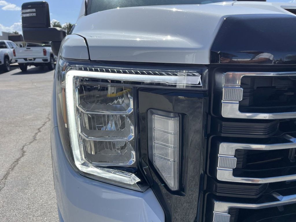 2022 GMC Sierra 2500HD AT4 11