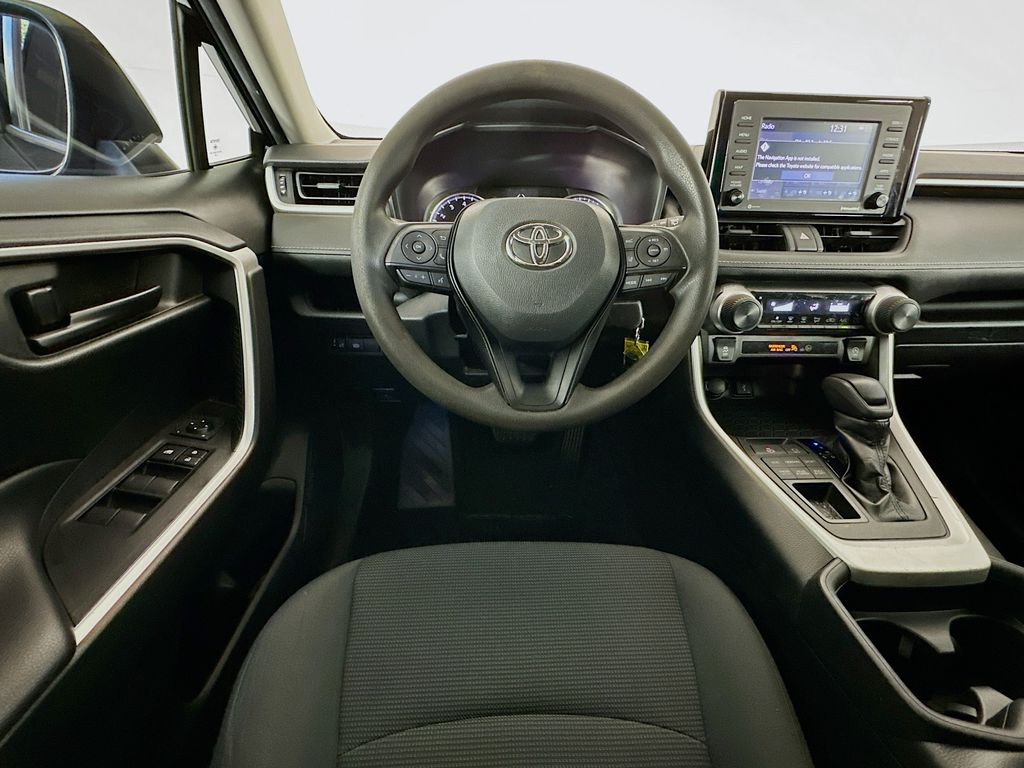 Thumbnail: 2020 Toyota RAV4 - 21