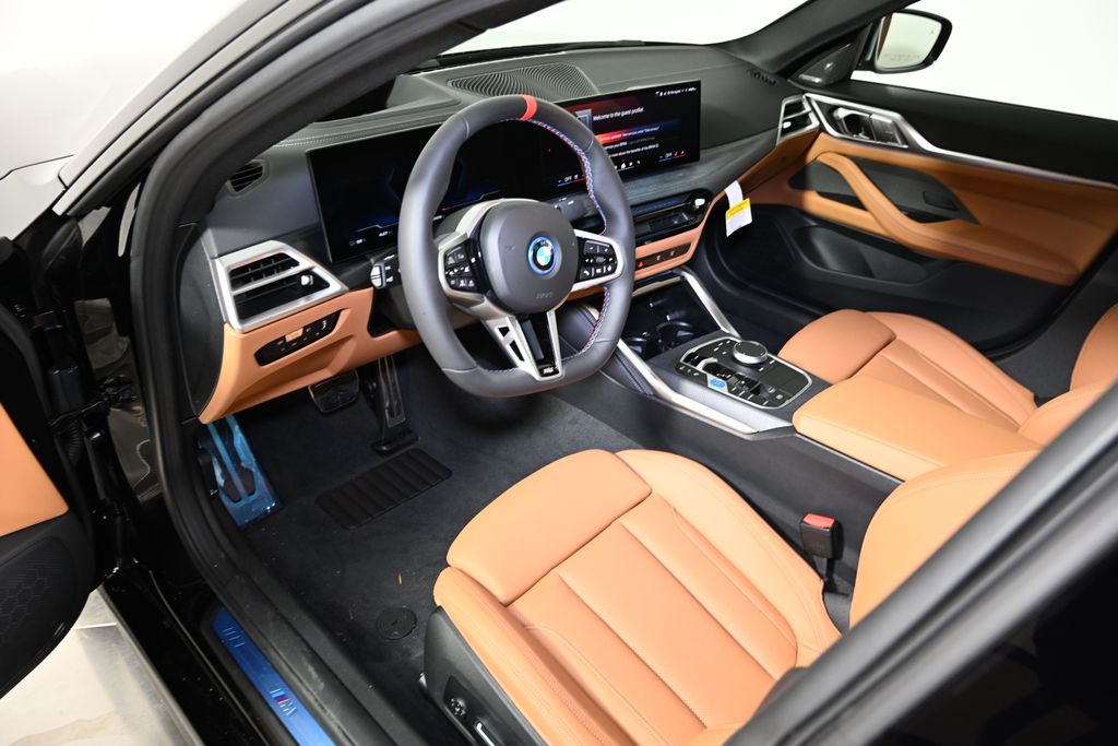 2025 BMW i4 M50 16