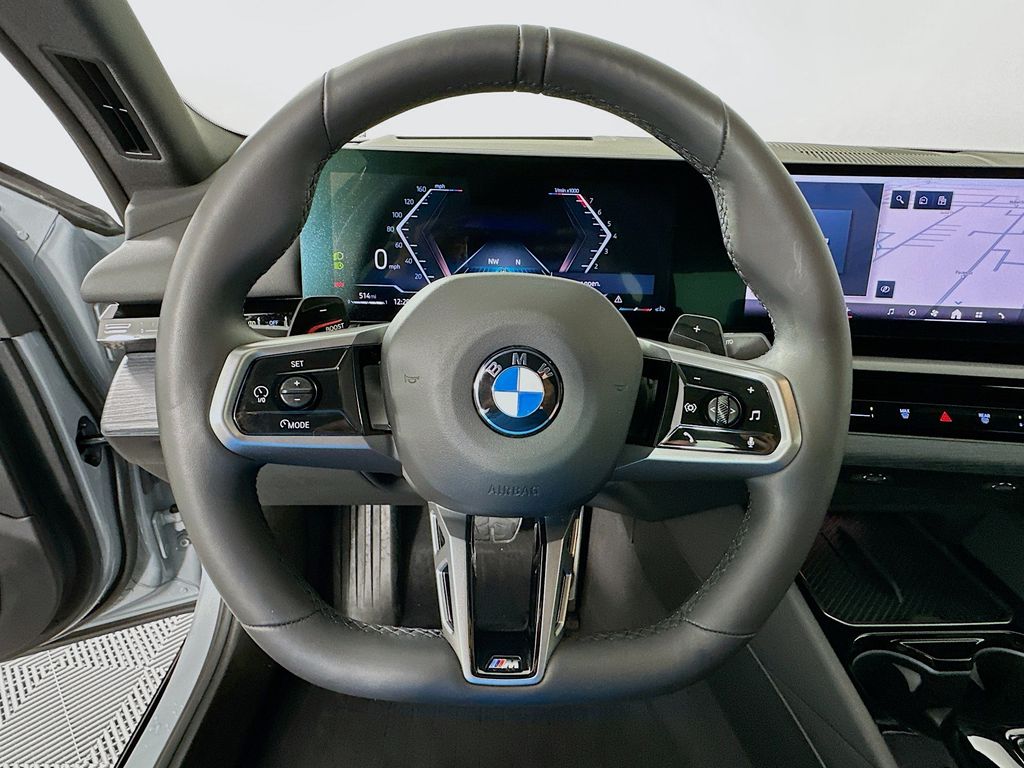 Thumbnail: 2025 BMW 5 Series - 11