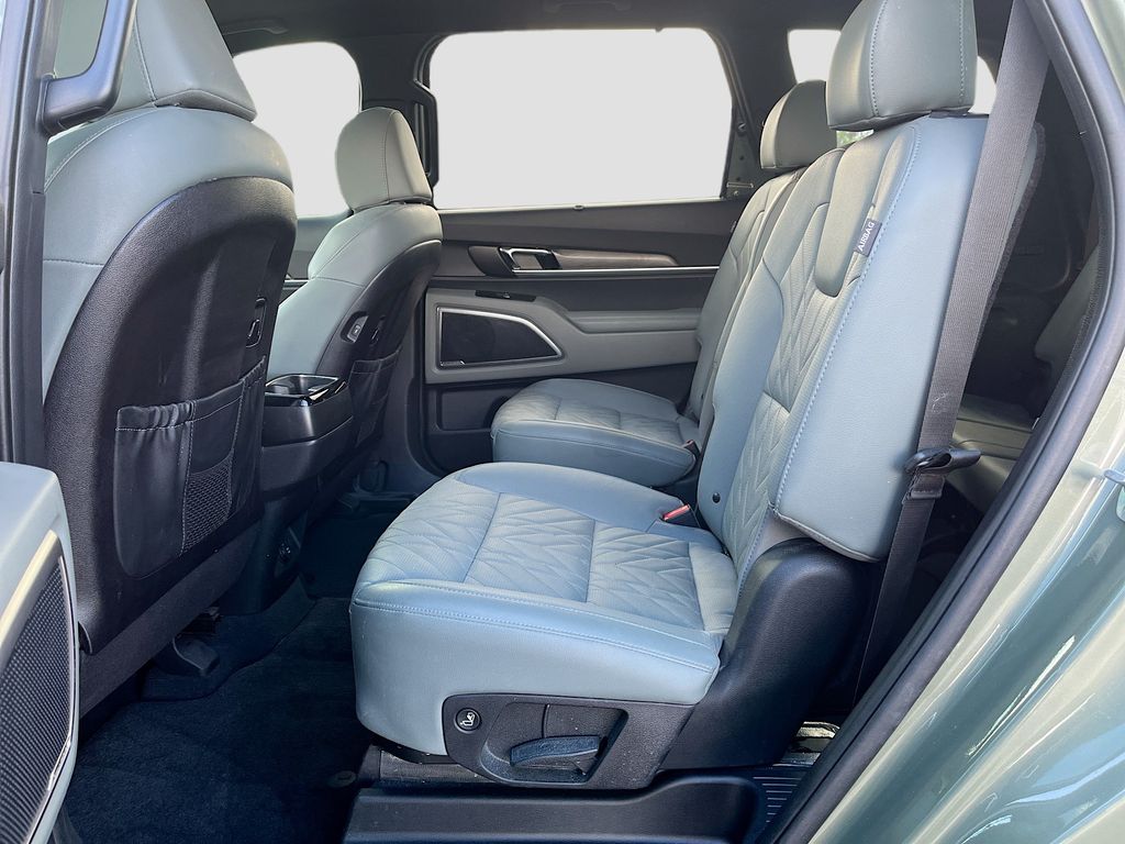 Used 2024 Green Kia EX X-Line image 24