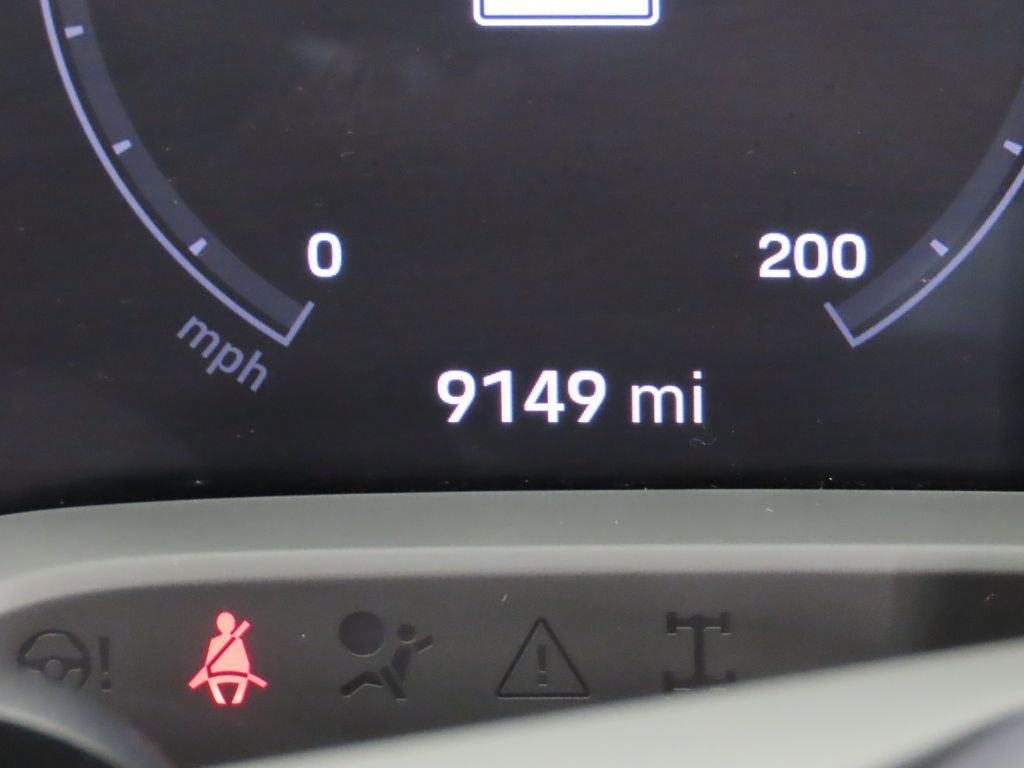 Thumbnail: 2024 Porsche Taycan - 17