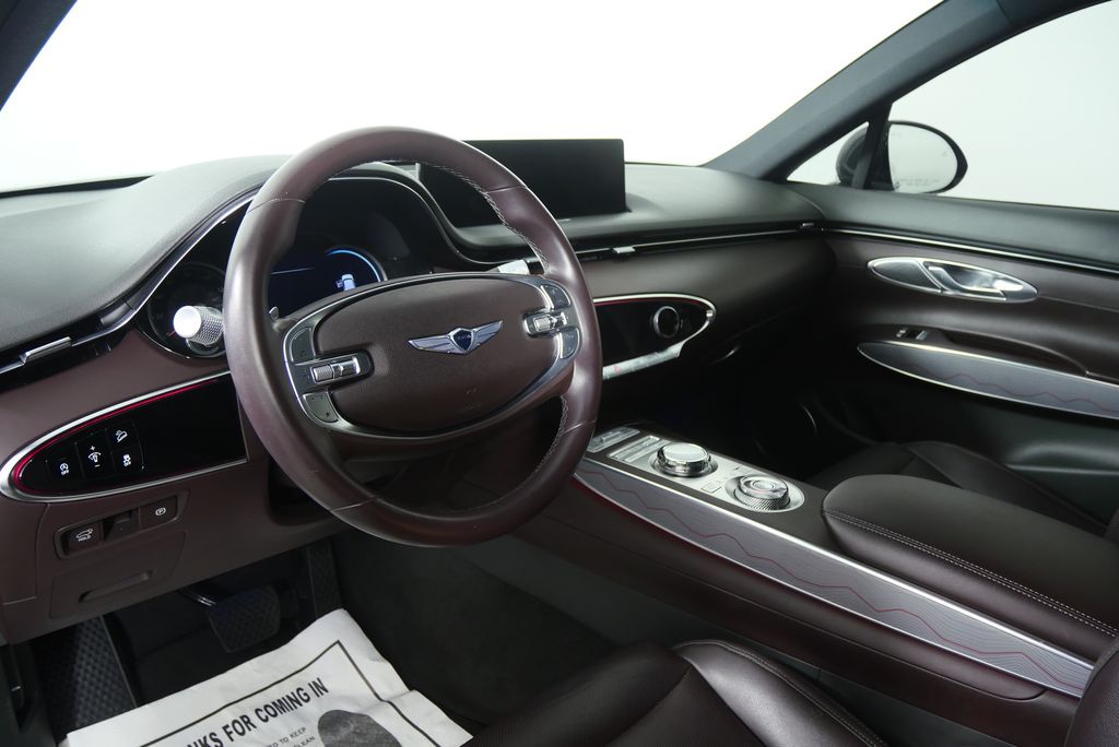 Thumbnail: 2022 Genesis GV70 - 13