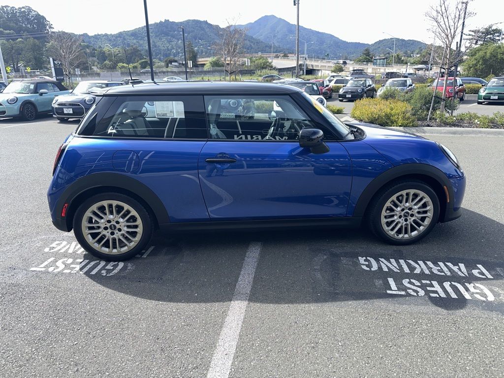 Thumbnail: 2025 MINI Cooper - 6