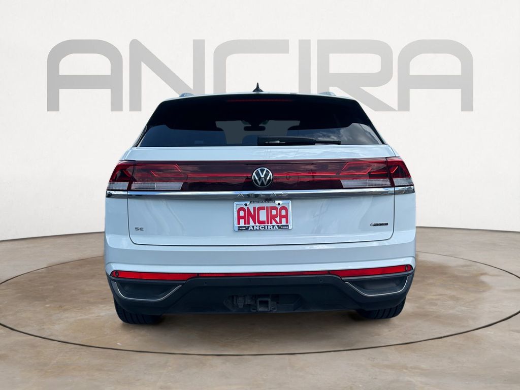 Used Car 2024 Volkswagen Atlas Cross Sport  2.0t Se W/technology For Sale Under $30,000 In Floresville, Texas