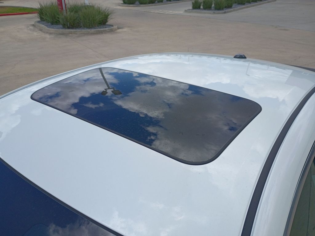 New 2026 White Nissan SR image 44