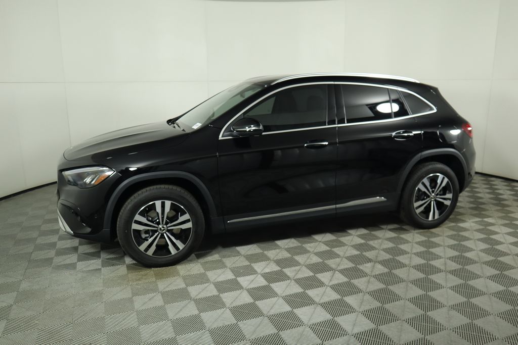 2025 Mercedes-Benz GLA 250 8