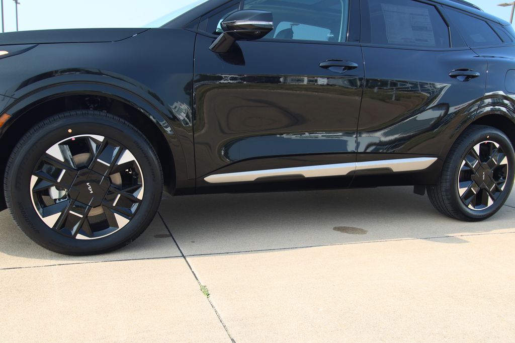 New 2027 Kia Sportage Hybrid SUV