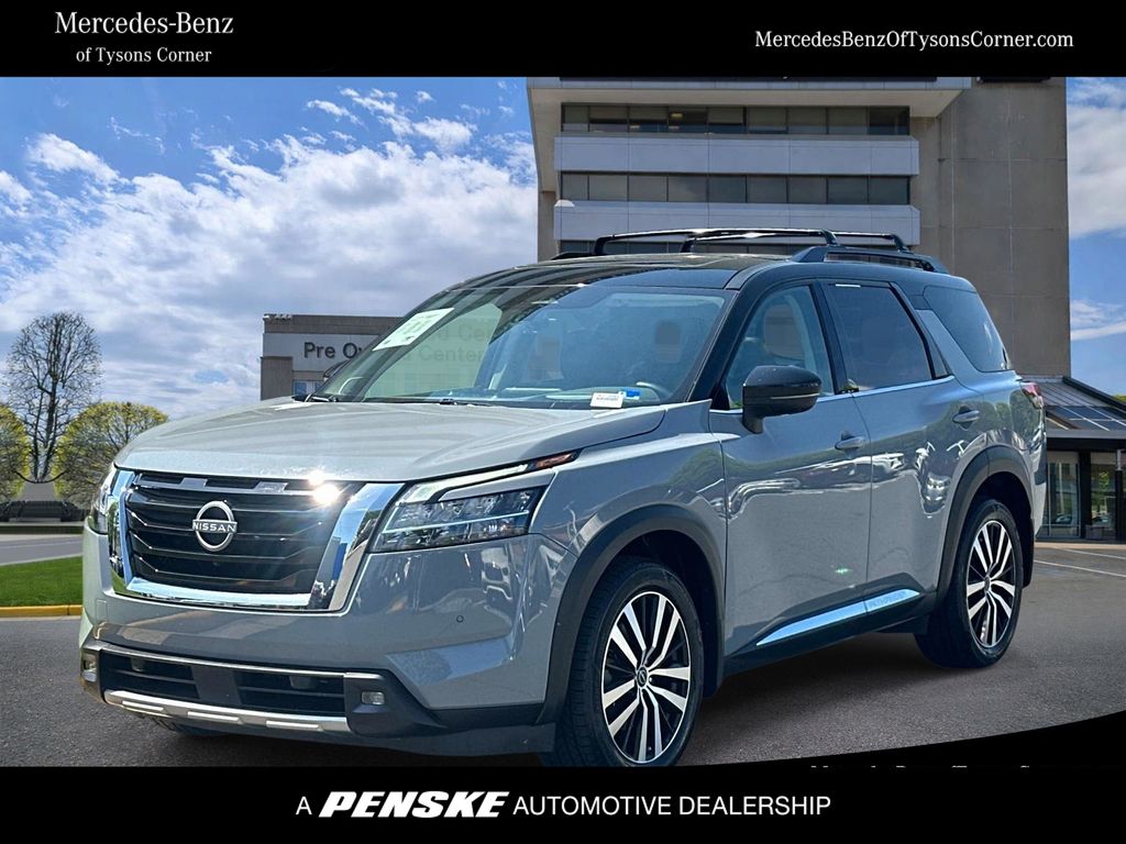 2023 Nissan Pathfinder Platinum 4WD