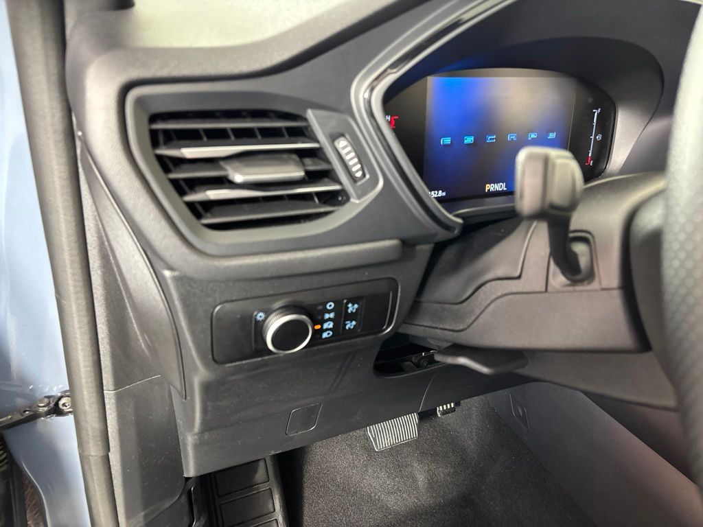 Thumbnail: 2025 Ford Escape - 25