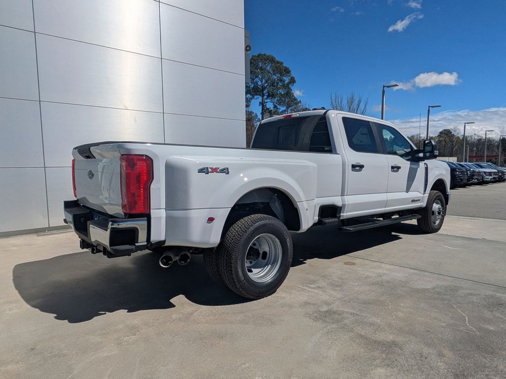 2026 Ford F-350 Super Duty XL