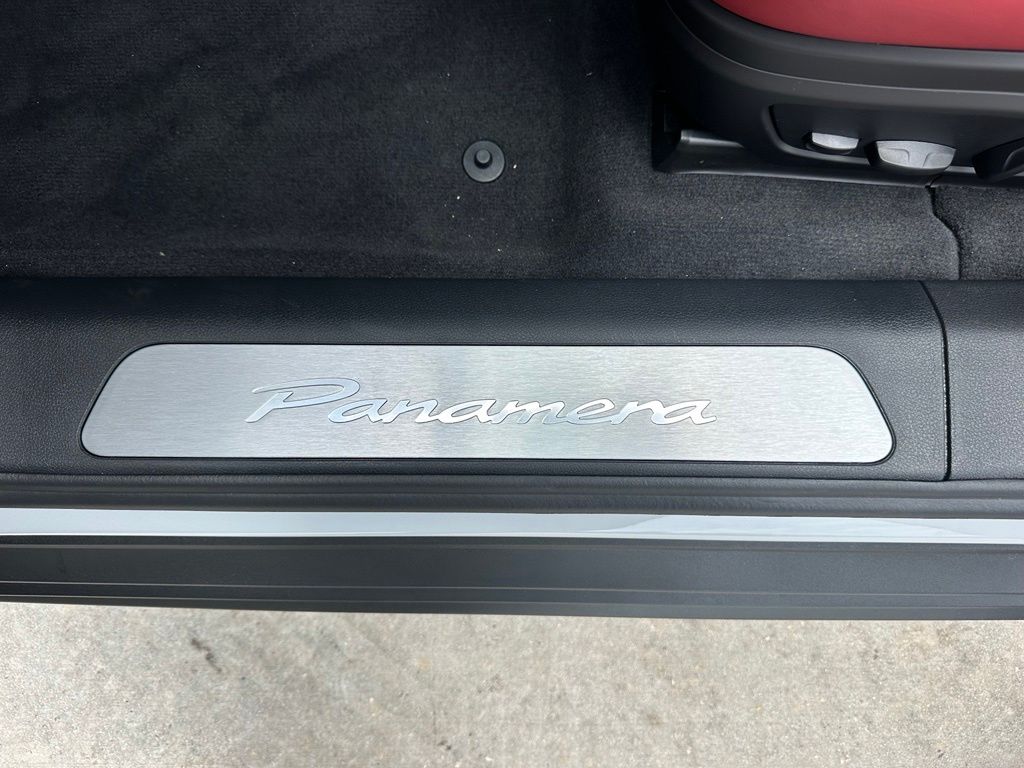 Thumbnail: 2026 Porsche Panamera - 20