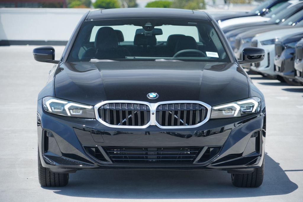 Thumbnail: 2026 BMW 3 Series - 2