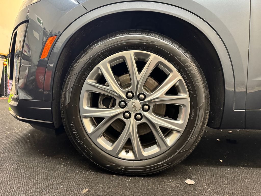 2020 Cadillac XT6 Sport