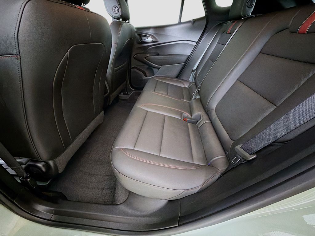 Used 2024 Green Chevrolet 2RS image 23