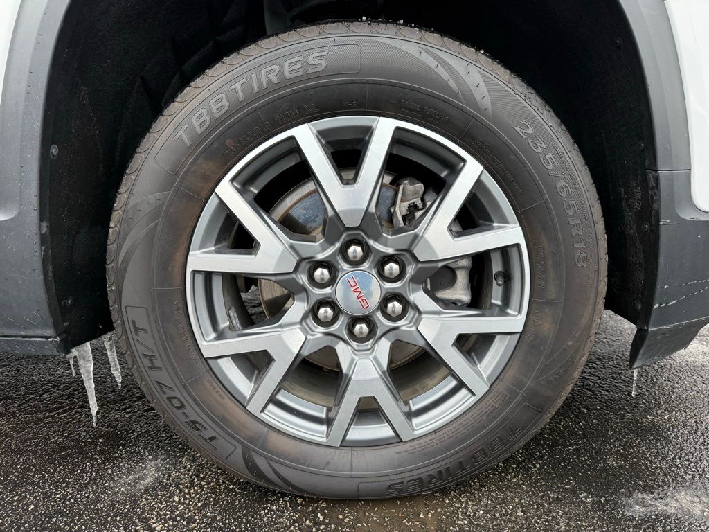 2023 GMC Acadia SLT - Photo 21