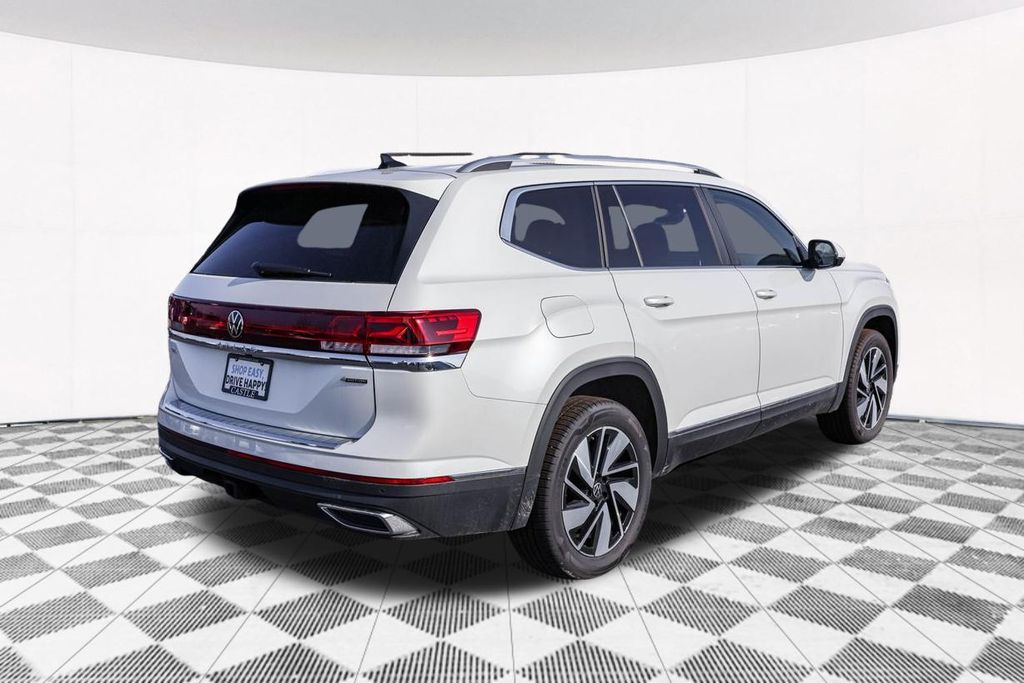 2024 Volkswagen Atlas 2.0T SEL 9