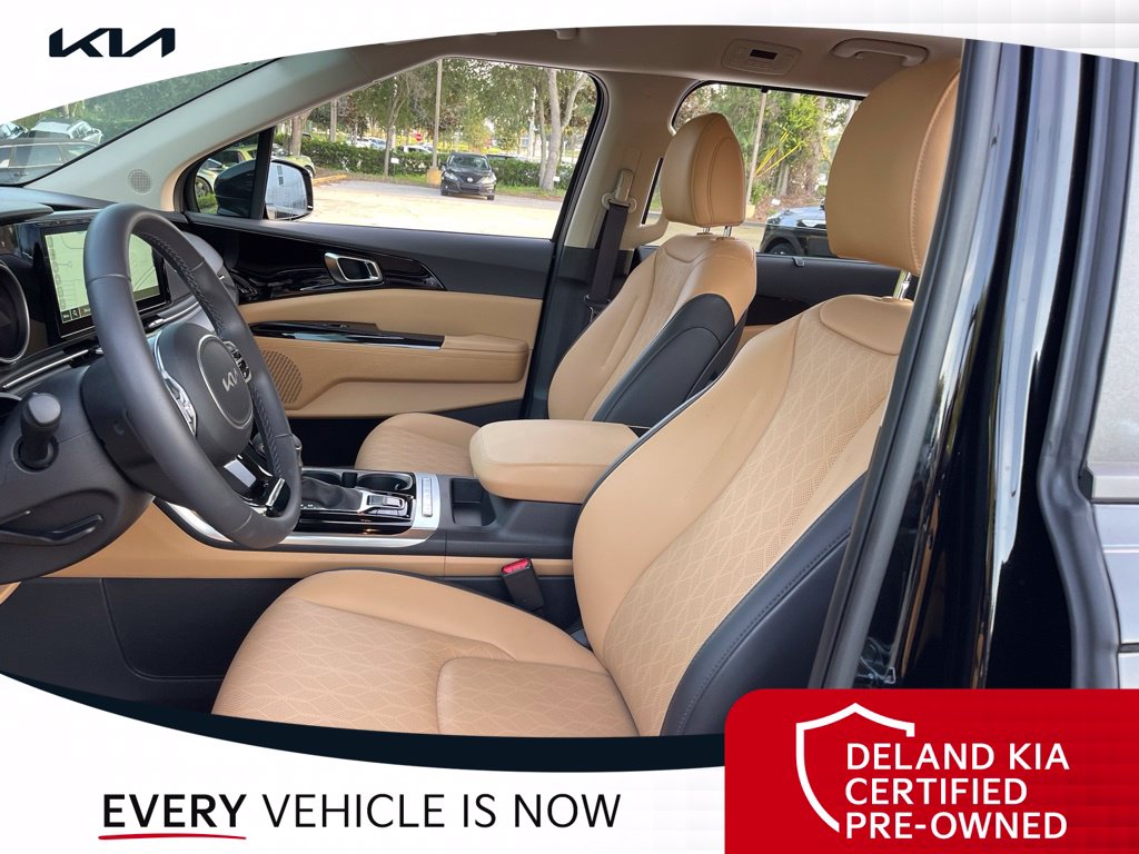 Used 2024 Kia Carnival Van
