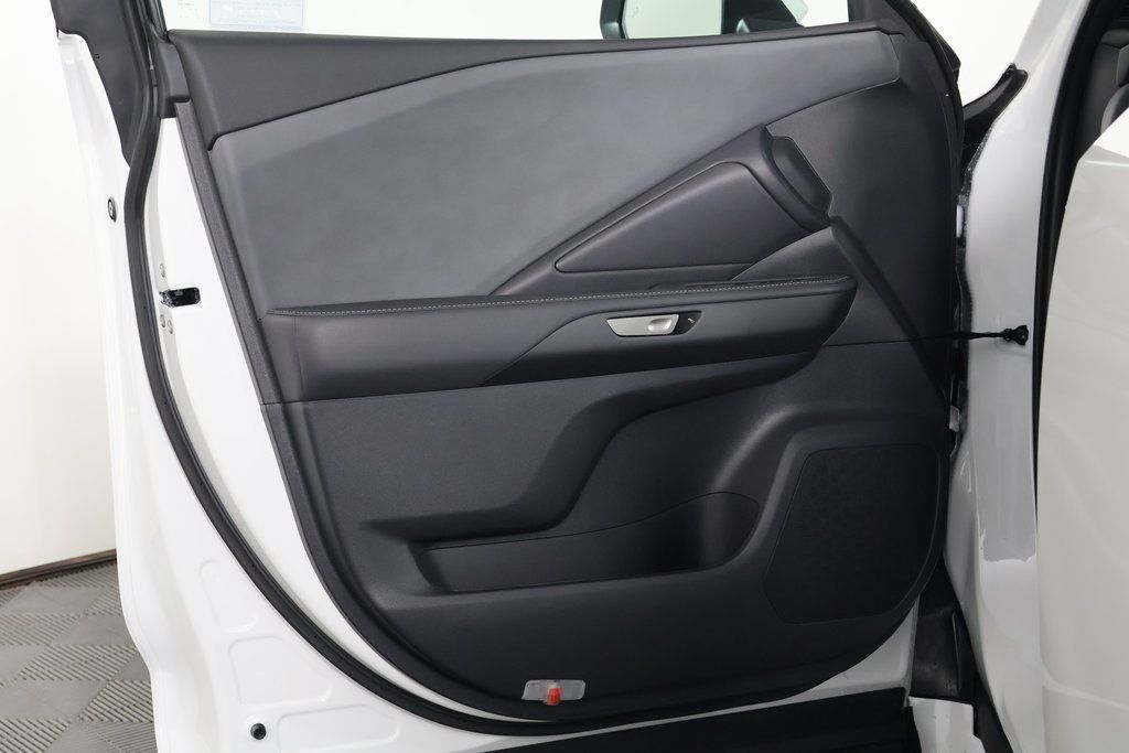 Thumbnail: 2026 Lexus TX - 8